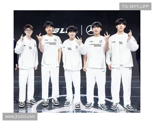 探讨IG战队选手个人能力与团队协作的深度分析与启示