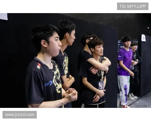 GEN战队豪取连胜强势登顶赛场展现无可撼动的统治力